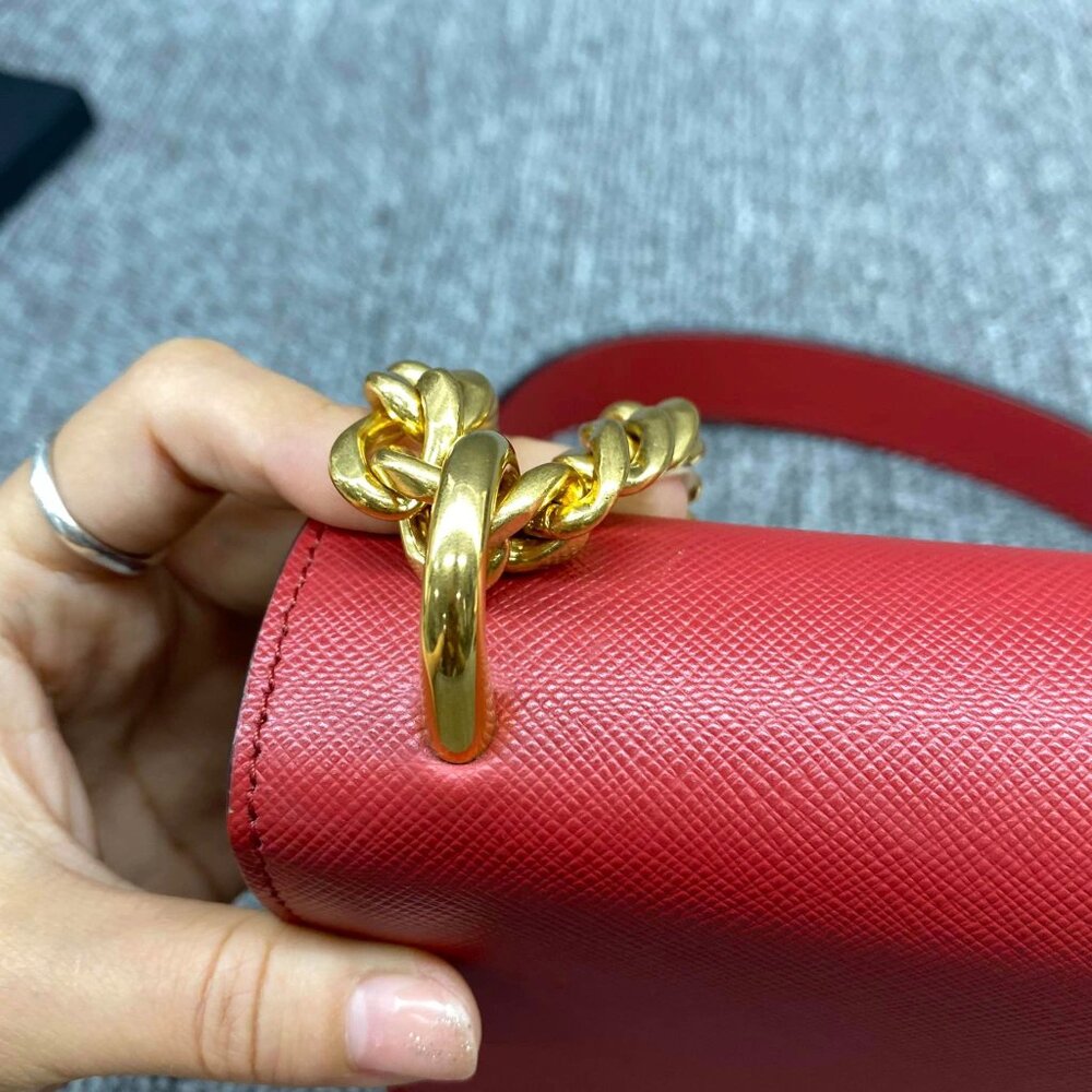 100% Authentic Prada Saffiano Red Leather Crossbody Bag - Picture 9 of 14
